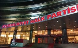 Özgür Özel’in talimatıyla CHP’li belediyeler, konser ve kutlama etkinliklerini 3 gün erteledi