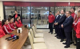 Güreş camiası iftarda bir araya geldi