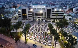 Hakan Tütüncü, Kepez Belediyesi çalışanlarına iftar yemeği ile veda etti