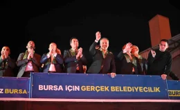 Bursa Büyükşehir Belediye Başkanı Alinur Aktaş, esnaf ve vatandaş ziyaretlerine devam ediyor