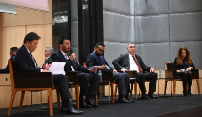 Ankara’da düzenlenen ‘Blue Talks’ etkinliğinde iklim değişikliği paneli yapıldı