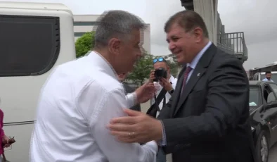 İzmir Büyükşehir Belediye Başkanı Cemil Tugay, Bayındır Çiçek Festivali’ne katıldı