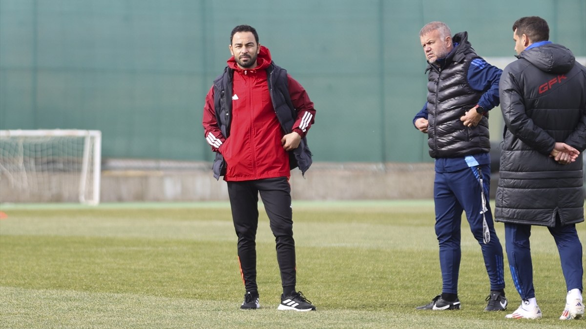 Selçuk İnan: Deplasmanda da puanlar almak lazım