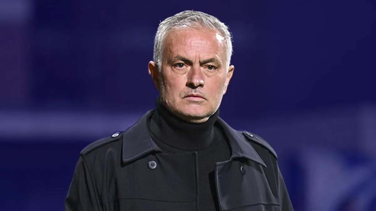 Son dakika Fenerbahçe haberi: Jose Mourinho 5 futbolcunun üstünü çizdi! Devre ayrasında gidiyorlar…