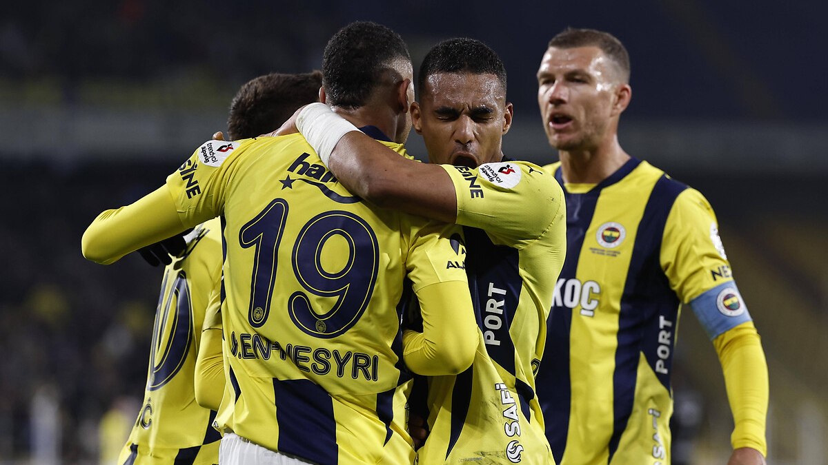 Fenerbahçe’de kaptan Edin Dzeko performansıyla alkış aldı