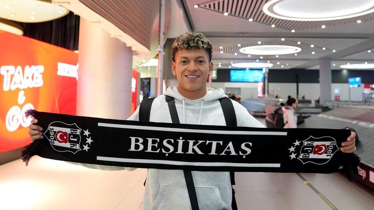 Beşiktaş’ın yeni transferi Elan Ricardo, İstanbul’a geldi!