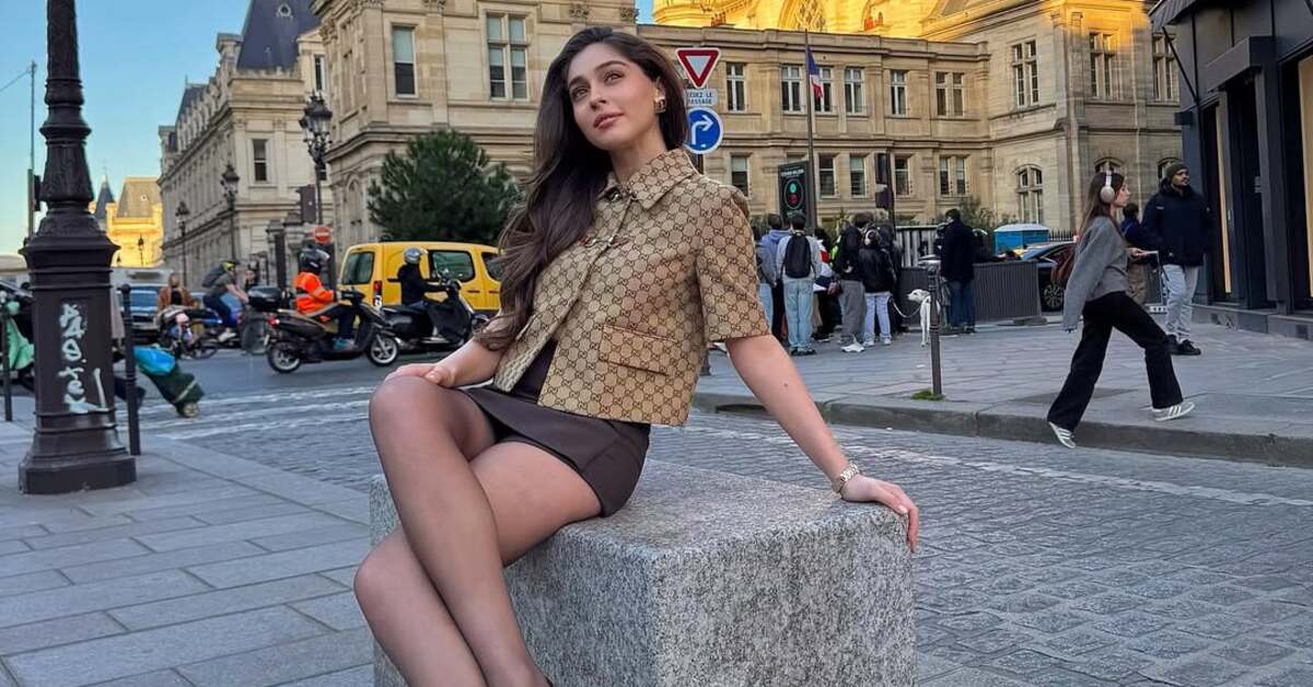 Cemre Baysel, Paris sokaklarındaki pozlarını paylaştı