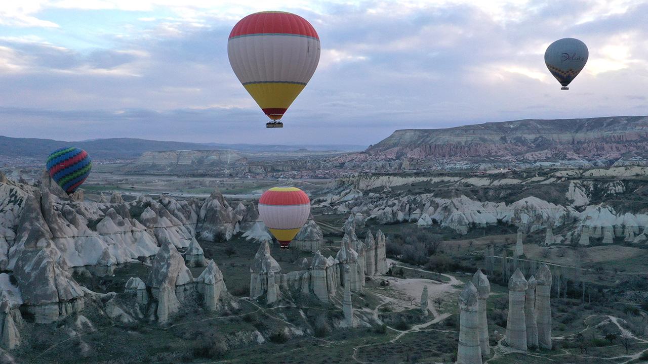 Kapadokya’da gökyüzünde “bayram” yoğunluğu
