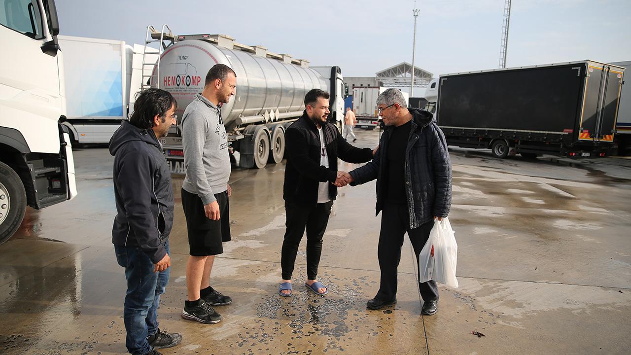 Tır şoförlerinin buruk bayram mesaisi